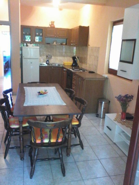 Apartments Angela Биоград-на-Мору Экстерьер фото